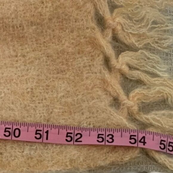 Avoca Irish Wool Handmade Mohair Scarf/Wrap - Picture 8 of 9